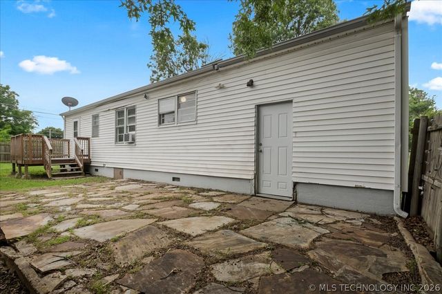 7104 E 8th Street, Tulsa, OK 74112
