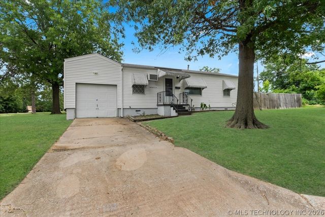7104 E 8th Street, Tulsa, OK 74112