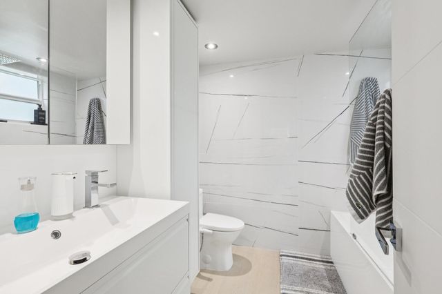 3004 NE 5th Terrace 101-c, Wilton Manors, FL 33334