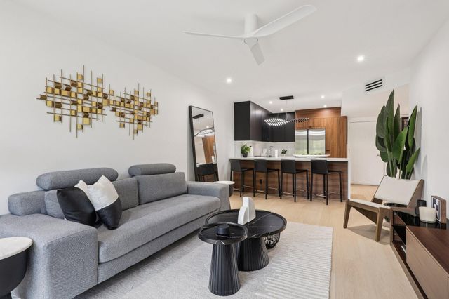 3004 NE 5th Terrace 101-c, Wilton Manors, FL 33334