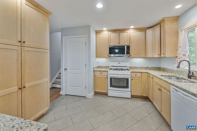 676 VICTORIAN CT, Charlottesville, VA 22901