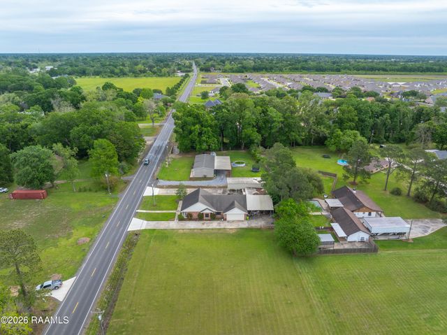 2396 Rees Street Ext, Breaux Bridge, LA 70517