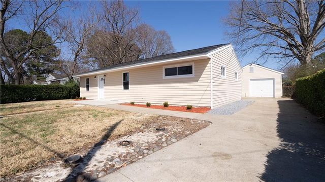 2924 Smithfield RD, Portsmouth, VA 23702