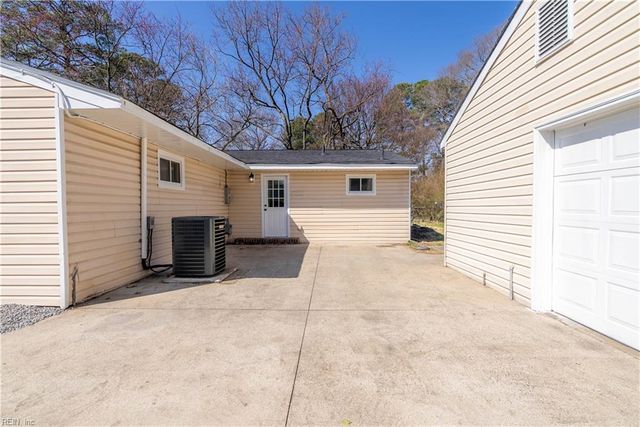 2924 Smithfield RD, Portsmouth, VA 23702