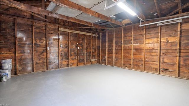 2924 Smithfield RD, Portsmouth, VA 23702