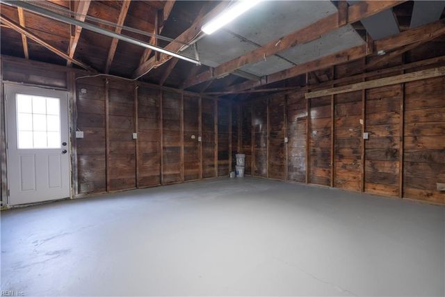 2924 Smithfield RD, Portsmouth, VA 23702