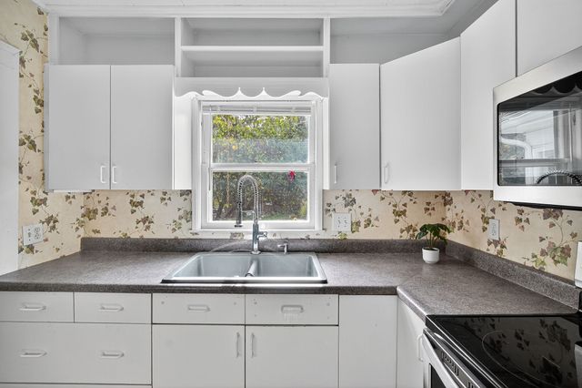 2523 Prospect Road, Des Moines, IA 50310