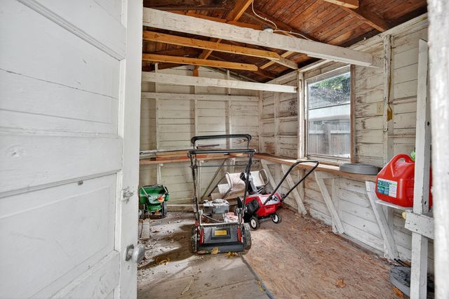 2523 Prospect Road, Des Moines, IA 50310