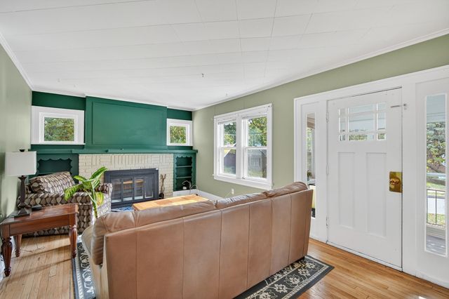 2523 Prospect Road, Des Moines, IA 50310