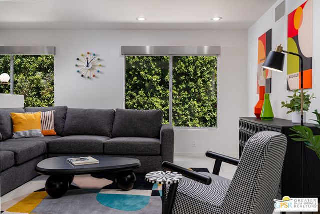 588 E San Lorenzo Road 206, Palm Springs, CA 92264