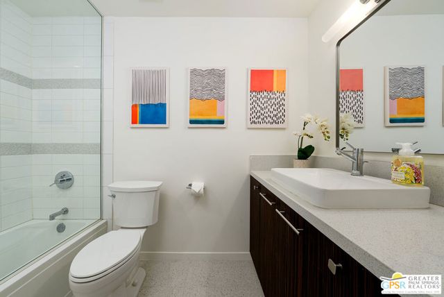 588 E San Lorenzo Road 206, Palm Springs, CA 92264