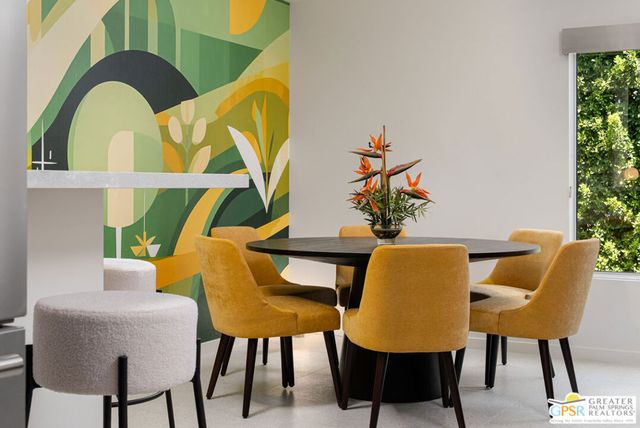 588 E San Lorenzo Road 206, Palm Springs, CA 92264