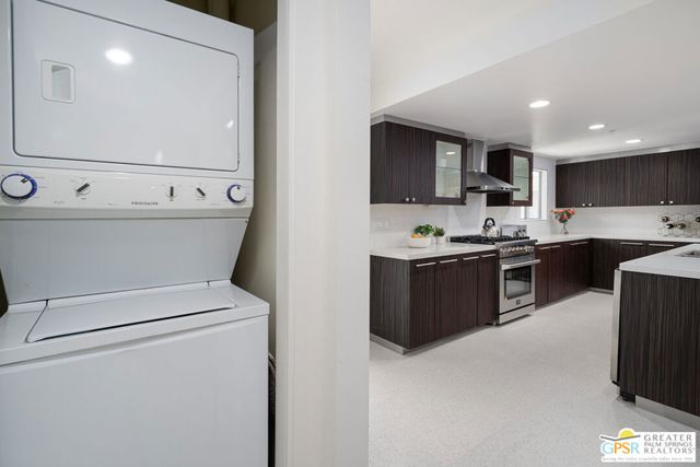 588 E San Lorenzo Road 206, Palm Springs, CA 92264