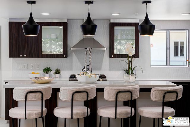 588 E San Lorenzo Road 206, Palm Springs, CA 92264