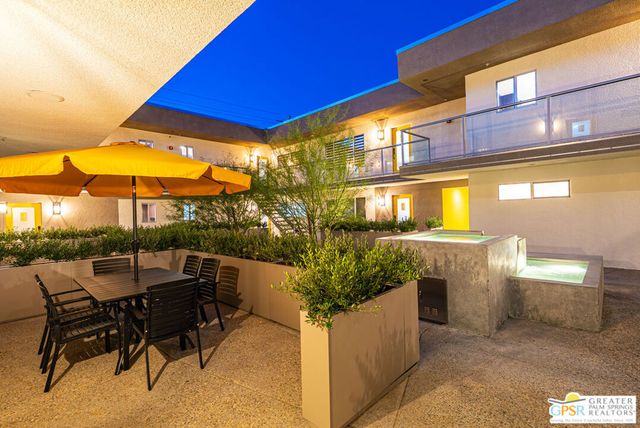 588 E San Lorenzo Road 206, Palm Springs, CA 92264