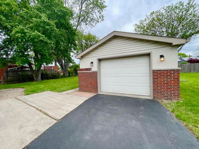 5806 Satinwood Drive, Columbus, OH 43229