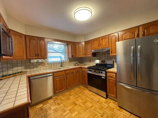 5806 Satinwood Drive, Columbus, OH 43229