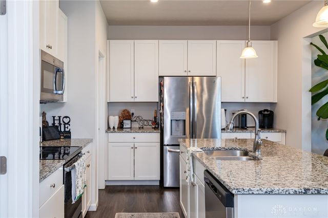 2780 Riverstone Drive, Xenia, OH 45385