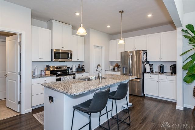 2780 Riverstone Drive, Xenia, OH 45385