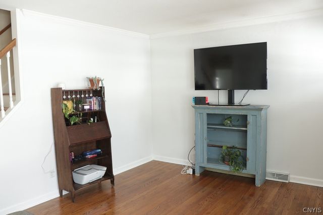 203 Crestwood Drive, Salina, NY 13212