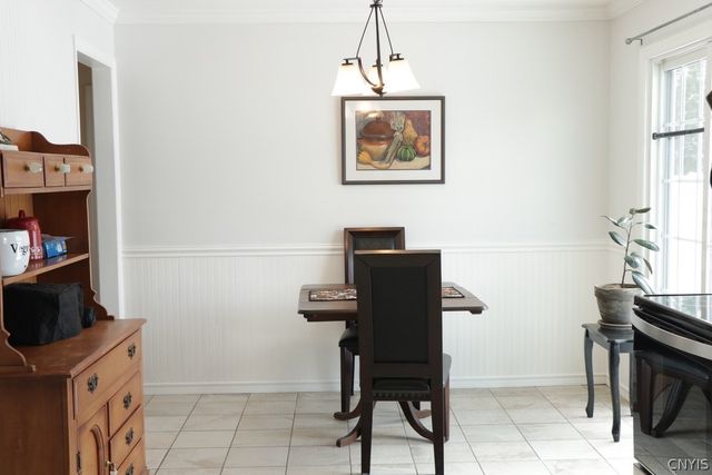 203 Crestwood Drive, Salina, NY 13212