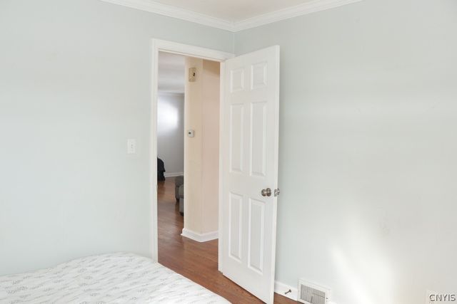 203 Crestwood Drive, Salina, NY 13212