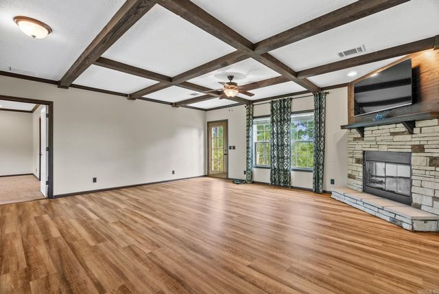 1225 Stony Point Road, Houston, AR 72070