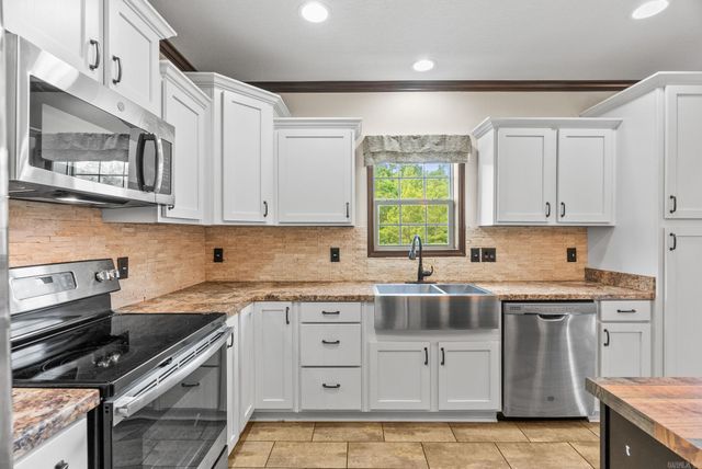 1225 Stony Point Road, Houston, AR 72070