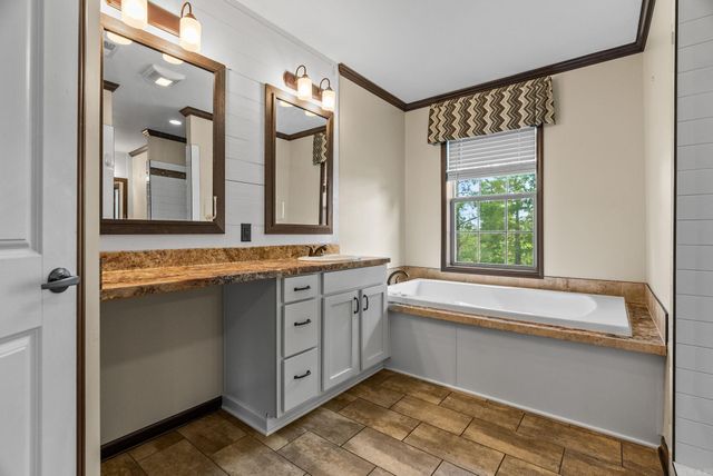 1225 Stony Point Road, Houston, AR 72070