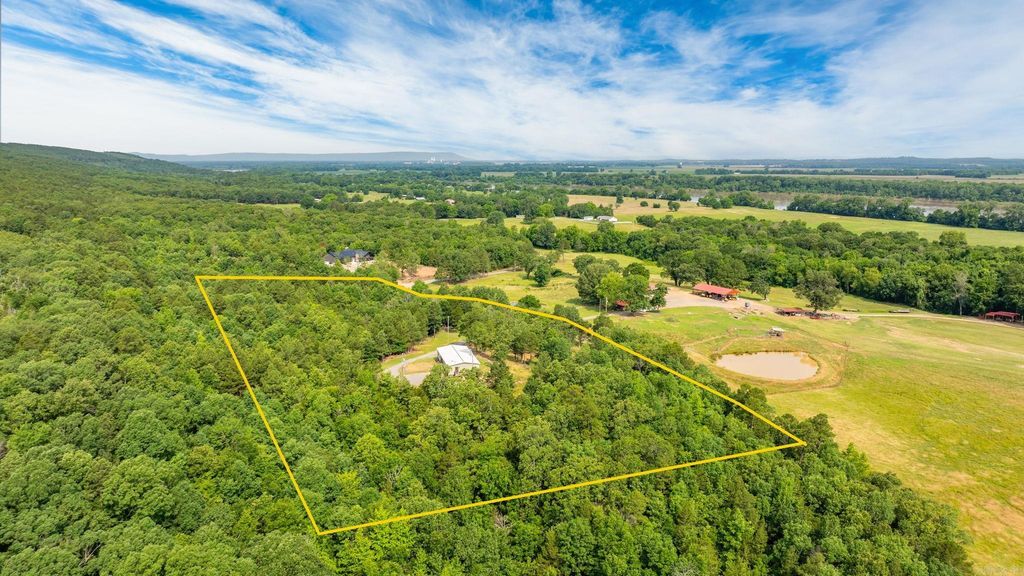 1225 Stony Point Road, Houston, AR 72070