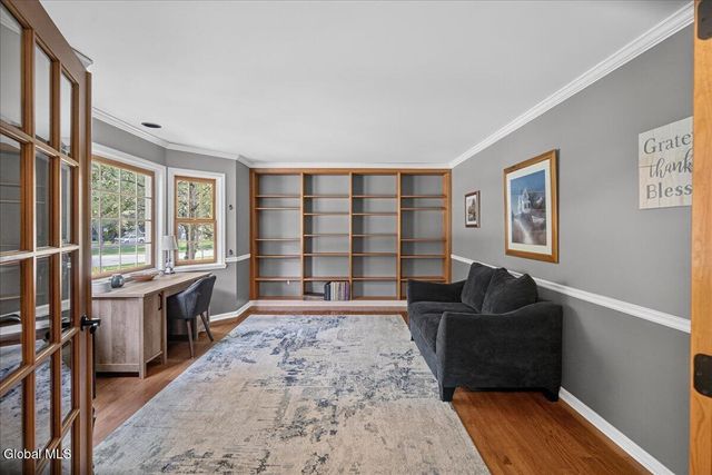 3 Cindy Lane, Halfmoon, NY 12065