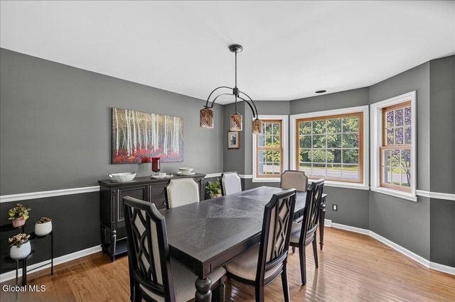 3 Cindy Lane, Halfmoon, NY 12065