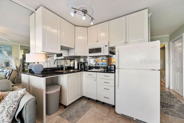 23 S Forest Beach Dr Apt 340, Hilton Head Island, SC 29928