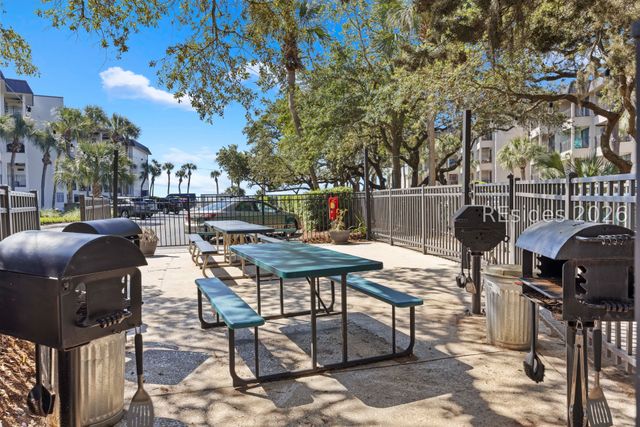 23 S Forest Beach Dr Apt 340, Hilton Head Island, SC 29928