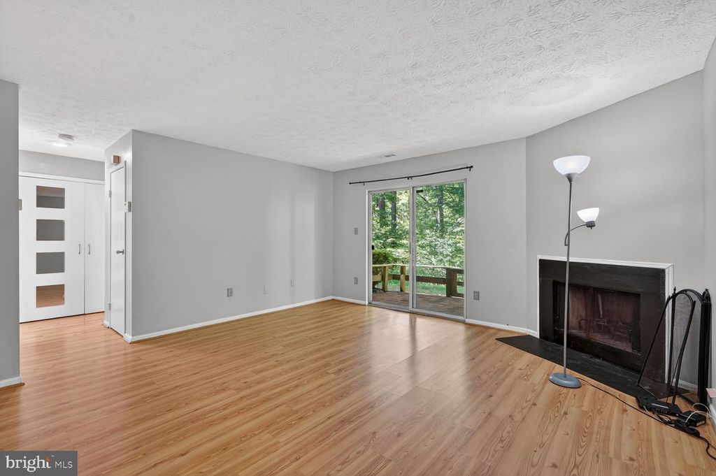 Image 6 of property listing at 11430 LITTLE PATUXENT PKWY #801, Columbia, MD 21044