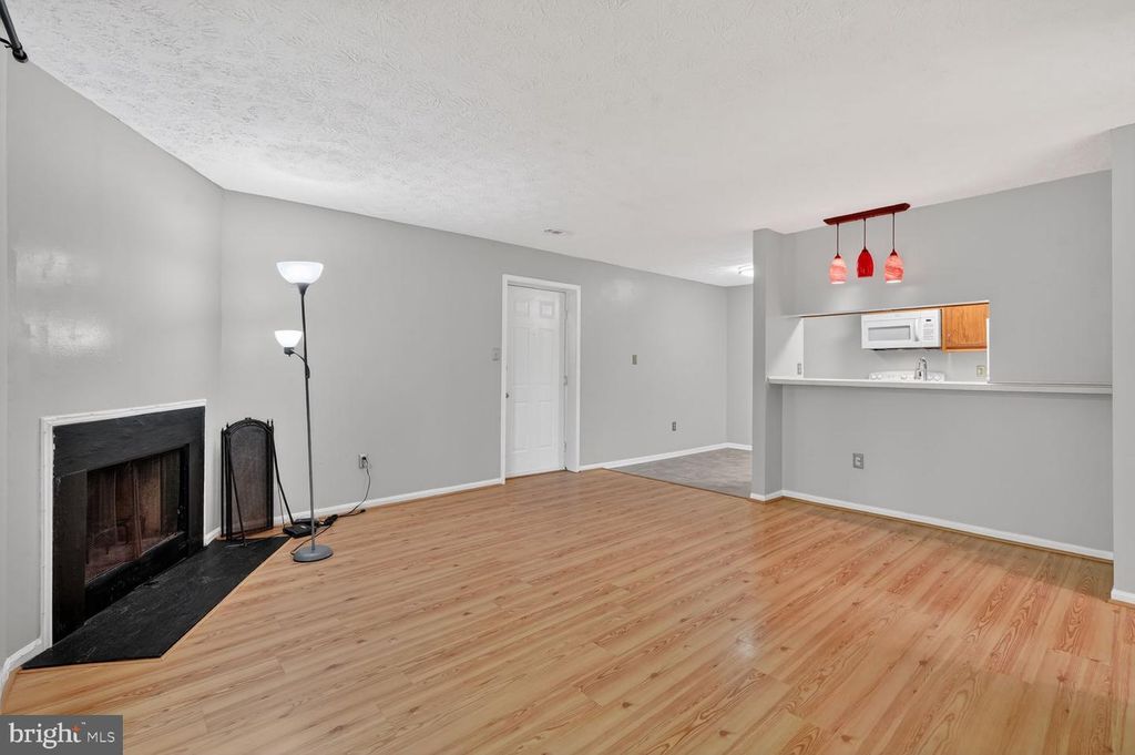 Image 7 of property listing at 11430 LITTLE PATUXENT PKWY #801, Columbia, MD 21044