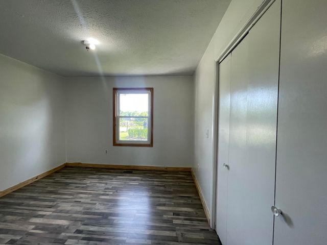 35 Barker Spur Road, Lily, KY 40740