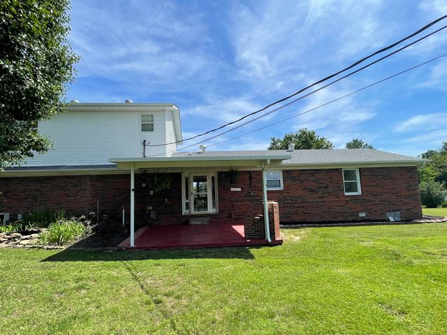 35 Barker Spur Road, Lily, KY 40740