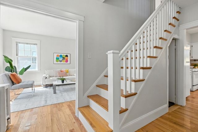 21 Upcrest Rd, Boston, MA 02135