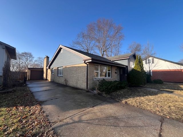 5009 W 101st Street, Oak Lawn, IL 60453