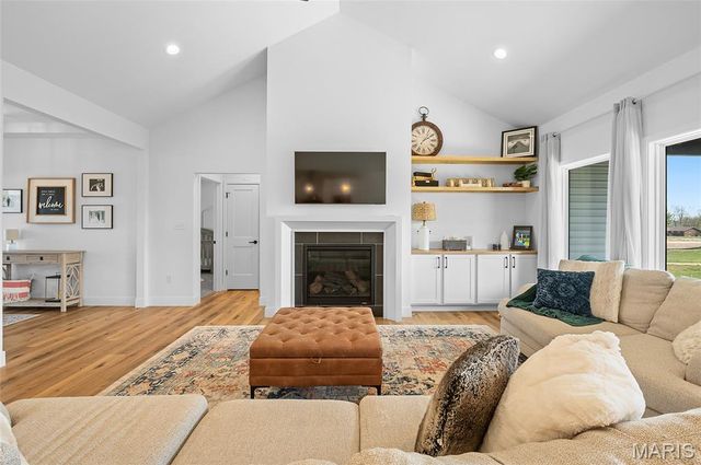 8444 Cryder Lane Court, Troy, IL 62294