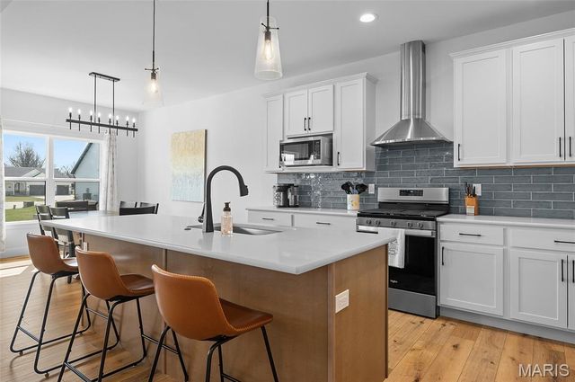 8444 Cryder Lane Court, Troy, IL 62294