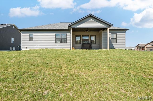 8444 Cryder Lane Court, Troy, IL 62294