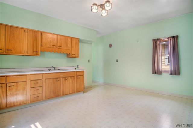 228 West Avenue, Buffalo, NY 14201
