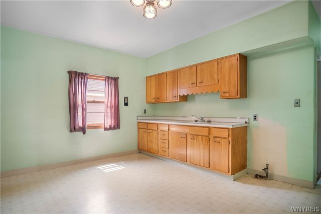 228 West Avenue, Buffalo, NY 14201
