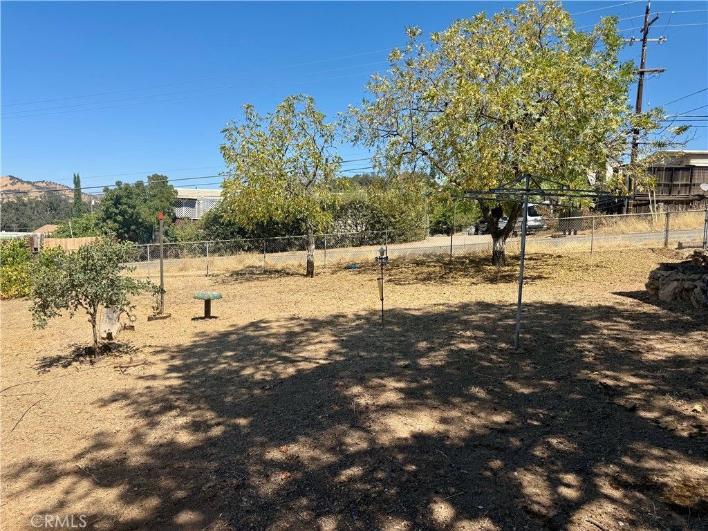 Image 14 of property listing at 4023 Hemlock, Clearlake, CA 95422