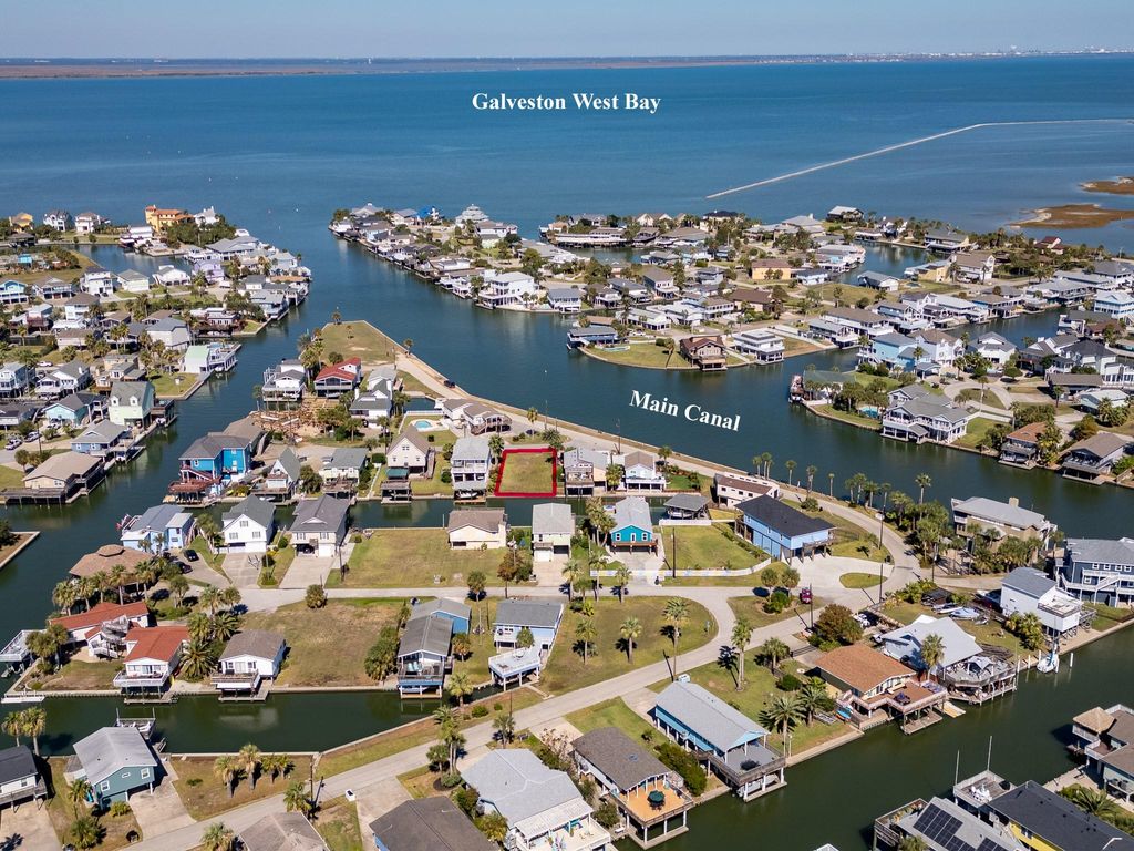 16605 Sandpiper Road, Jamaica Beach, TX 77554