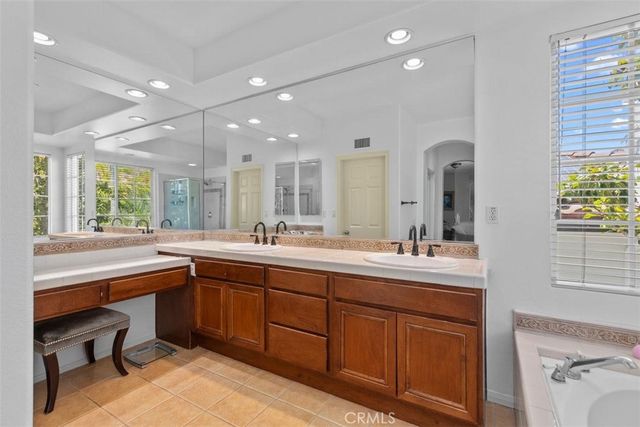 3759 Sage Canyon Drive, Encinitas, CA 92024