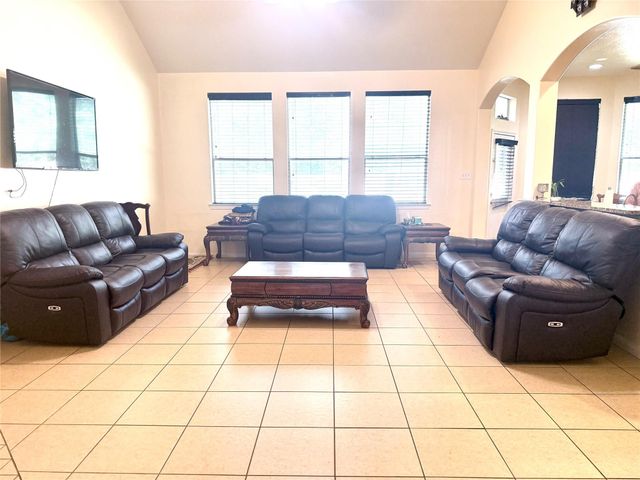 26864 Calgary Pointe Drive, Kingwood, TX 77339