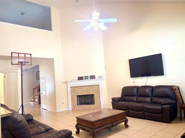 26864 Calgary Pointe Drive, Kingwood, TX 77339